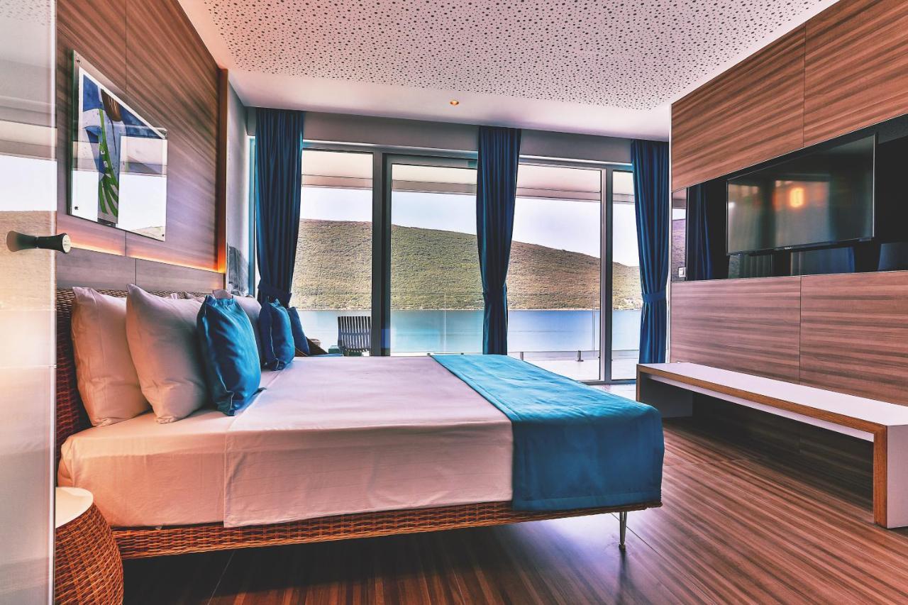 הרצג-נובי Carine Hotel Kumbor Superior מראה חיצוני תמונה