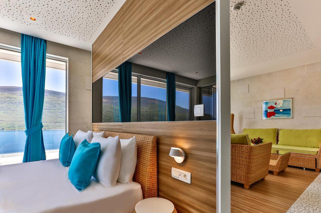 הרצג-נובי Carine Hotel Kumbor Superior מראה חיצוני תמונה